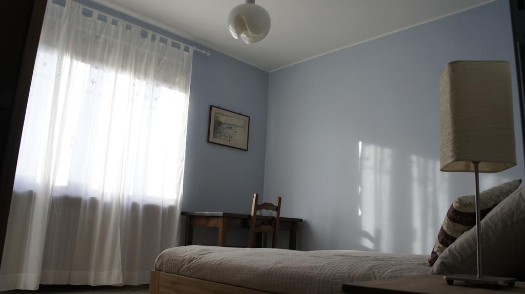 Il Piccione Viaggiatore Banchette D'Ivrea Ruang foto